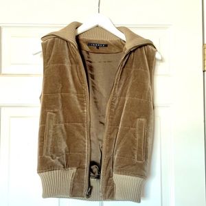 THEORY Velour Puffer Vest in Mink Brown